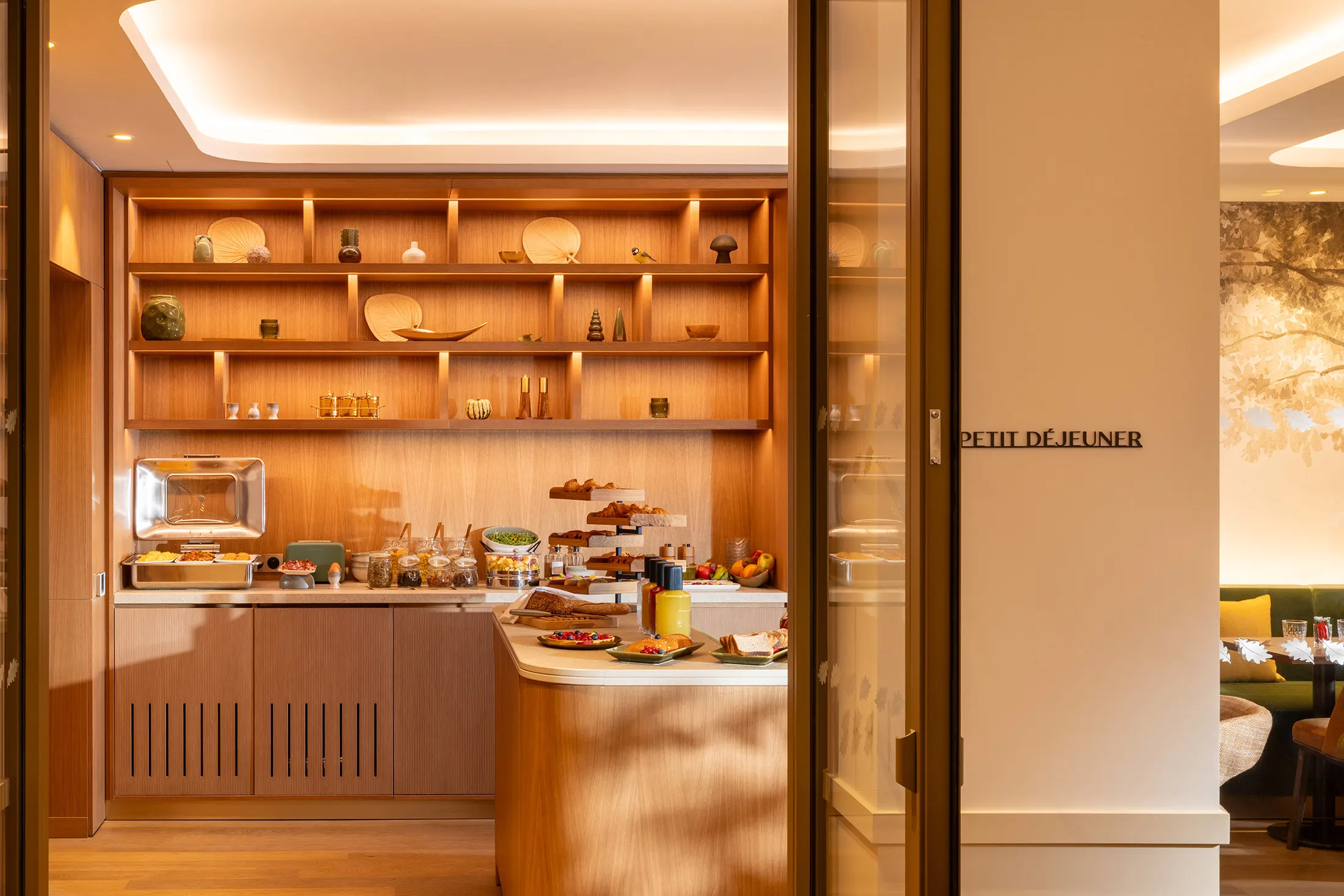 Hôtel Le Cardinal — photograph 1
