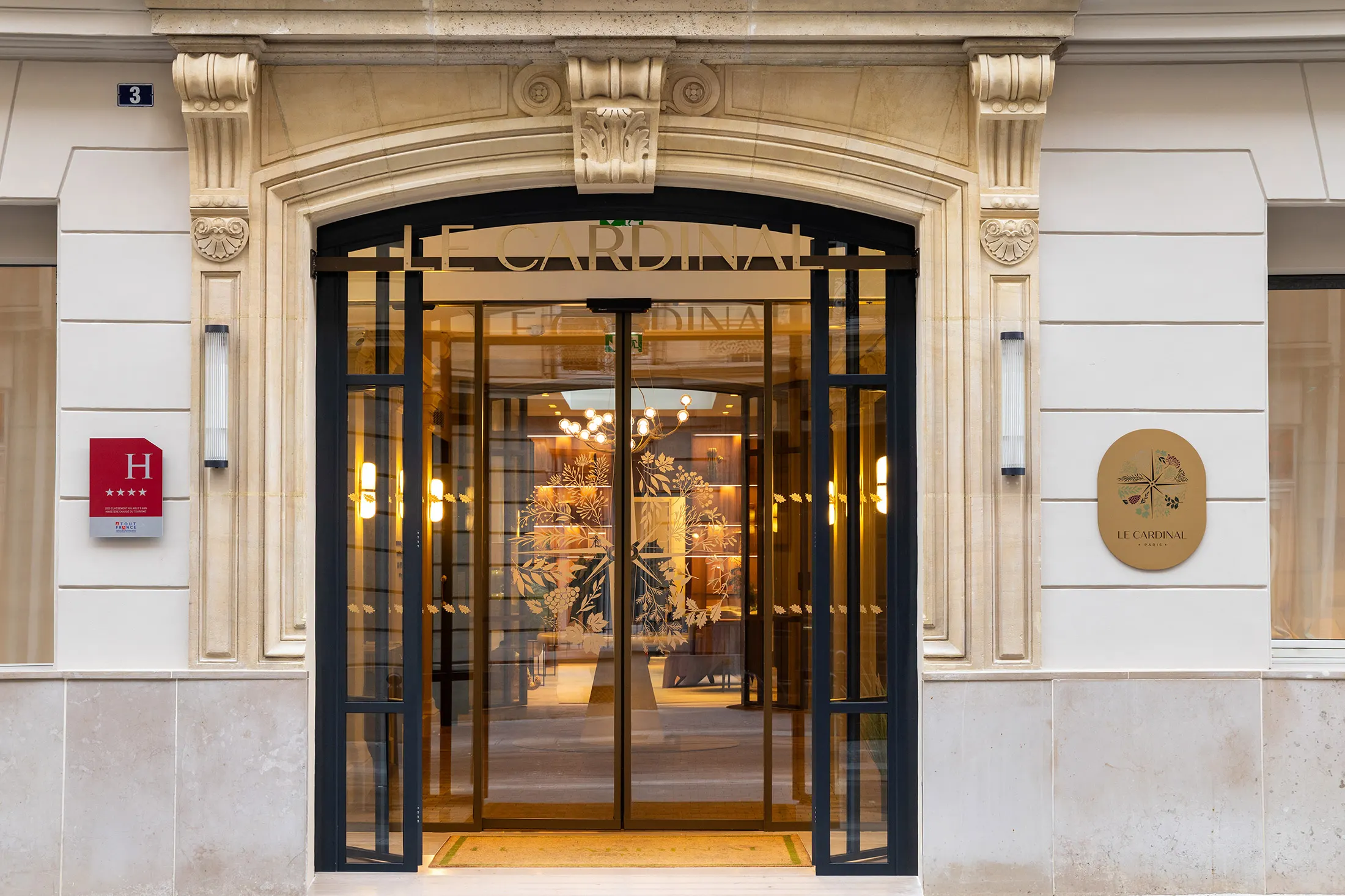 Hôtel Le Cardinal — photograph 12