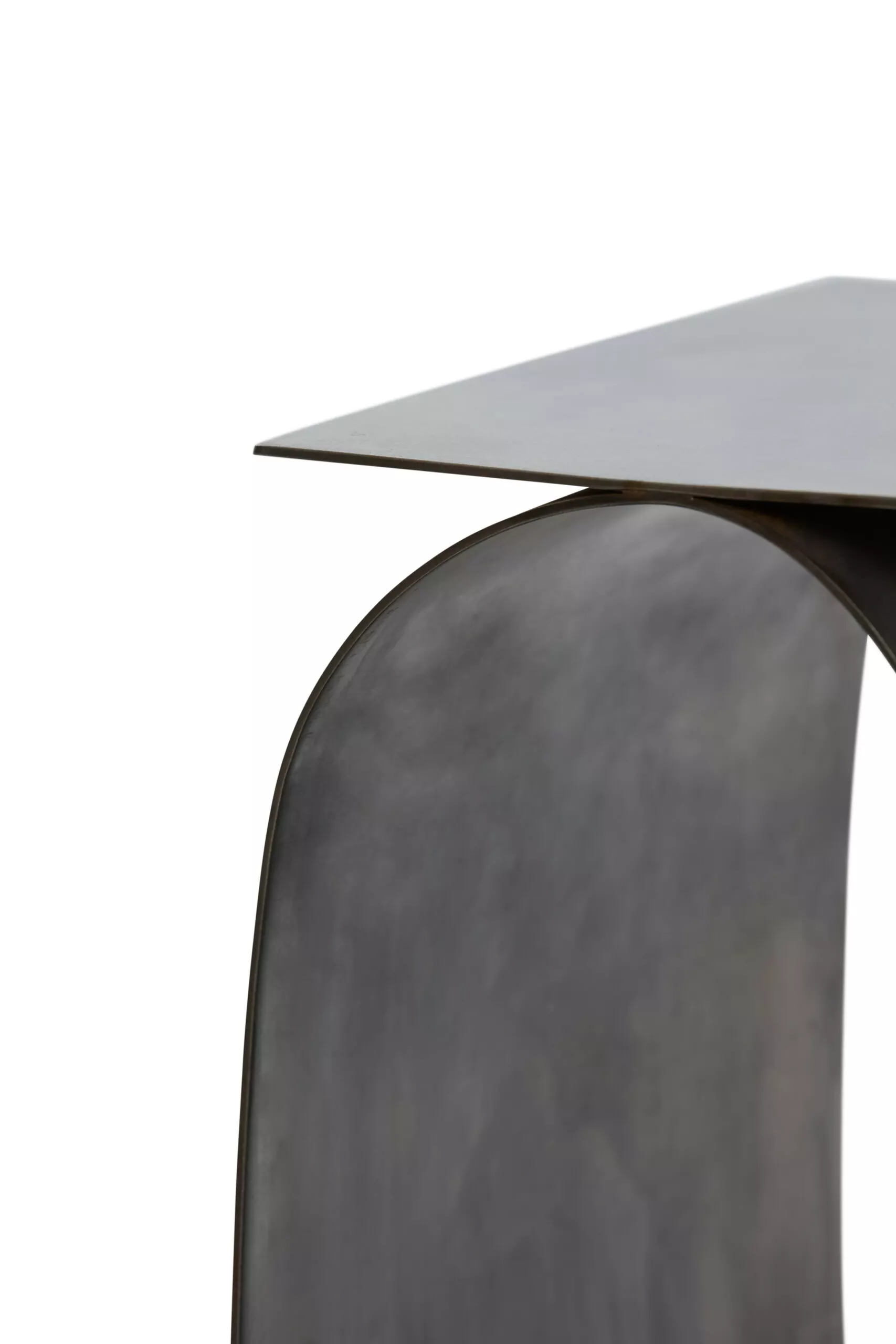 Table d’appoint Ruban de Capucine Damour, vue 2