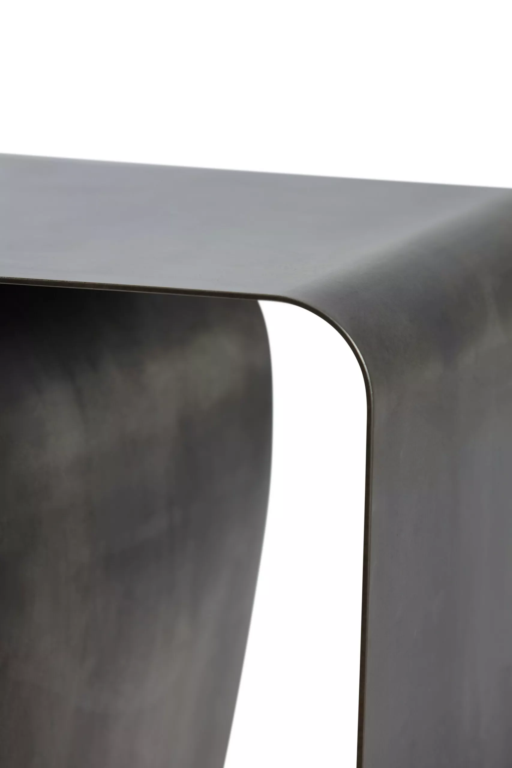 Table d’appoint Ruban de Capucine Damour, vue 3